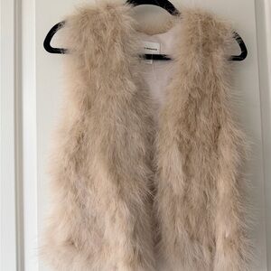 Club Monaco Feather Vest in Beige Pink